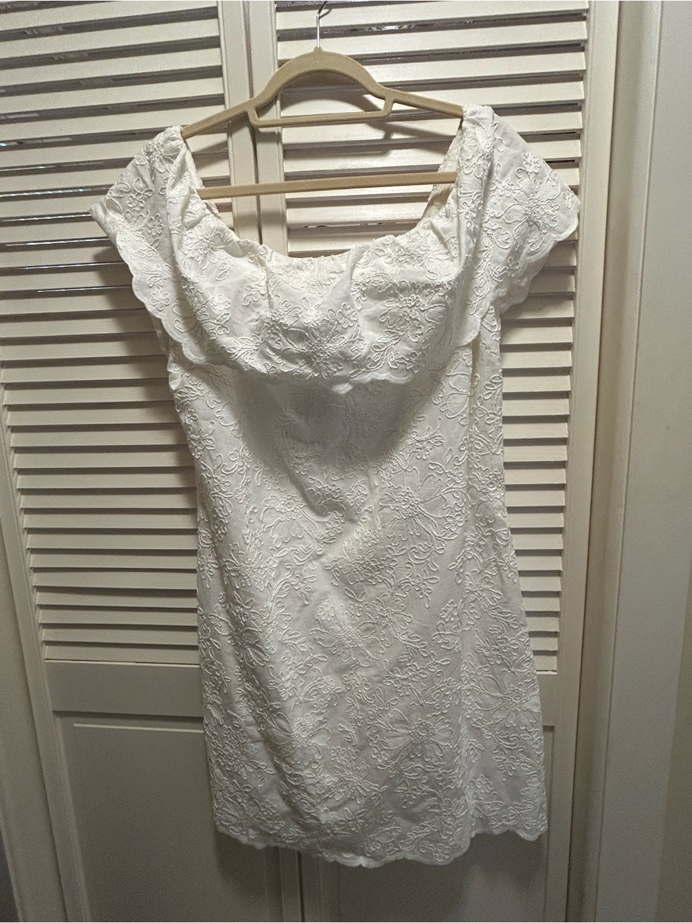 Lauren Ralph Lauren White Off-Shoulder Mini Dress Perfect for a Bride